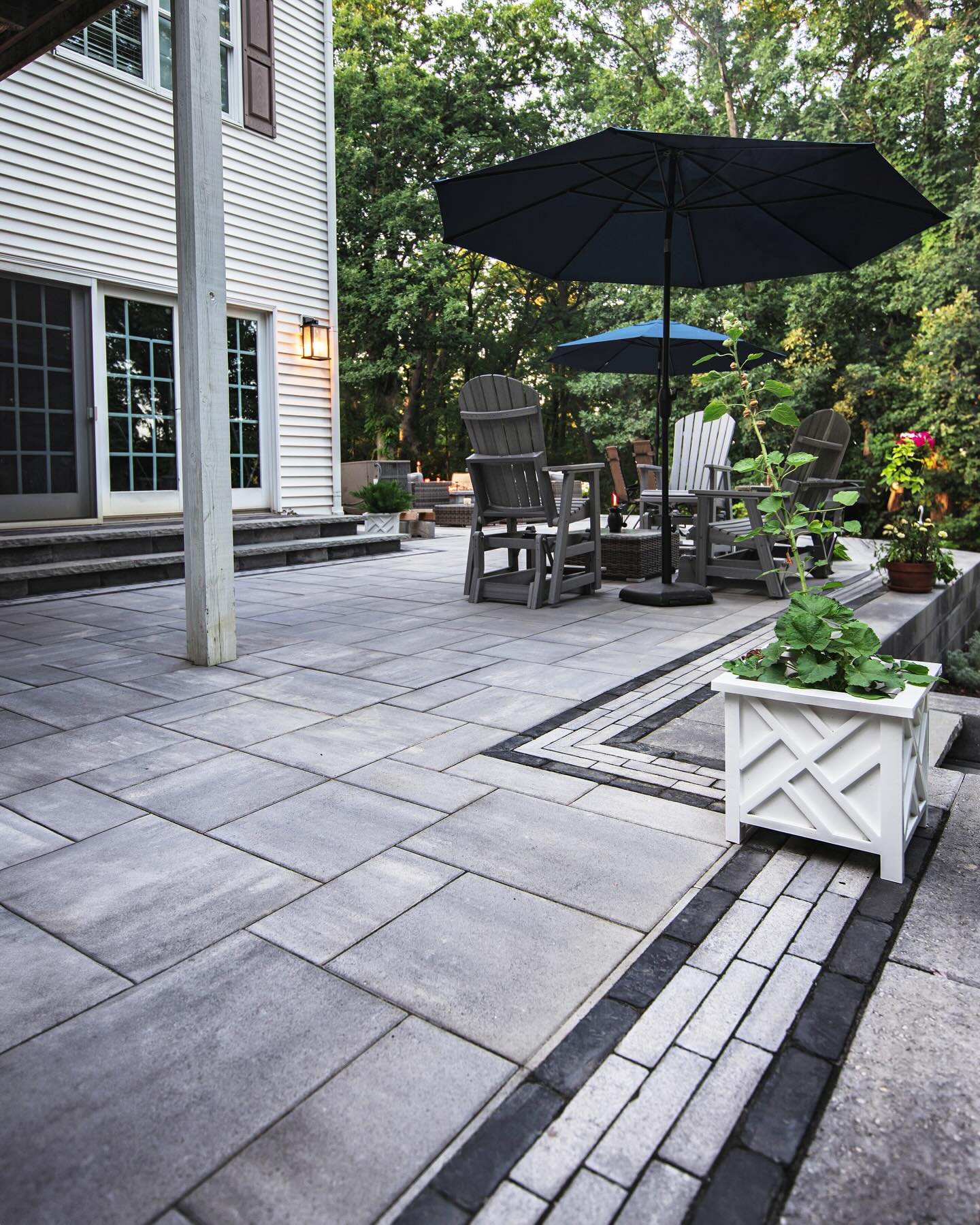 Patio paving and contrasting borders